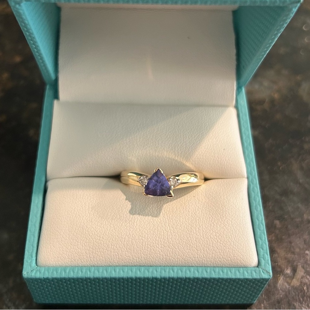 LeVian tanzanite and diamond yellow gold ring. - Picture 5 of 8